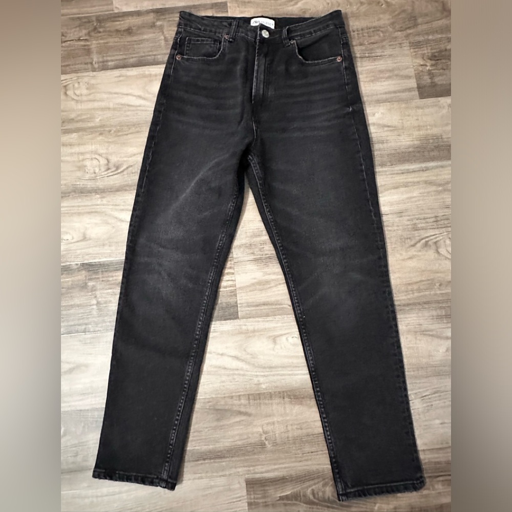 Zara high rise mom for jeans, size 28, NWOT